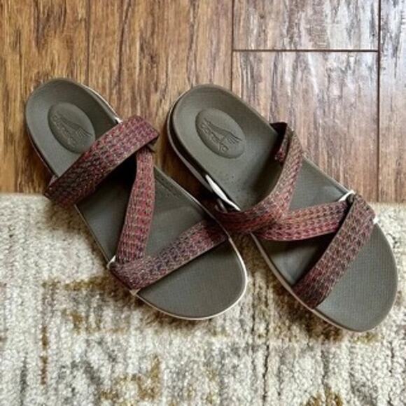 Dansko 38 Rosette Strappy Sport Sandal Brown Multi Webbing - Picture 7 of 8
